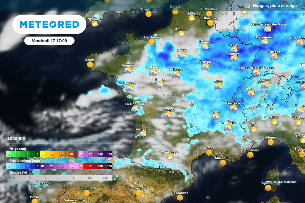 Des orages encore nombreux et parfois forts entre jeudi et vendredi. Des orages encore nombreux et parfois forts entre jeudi et vendredi.