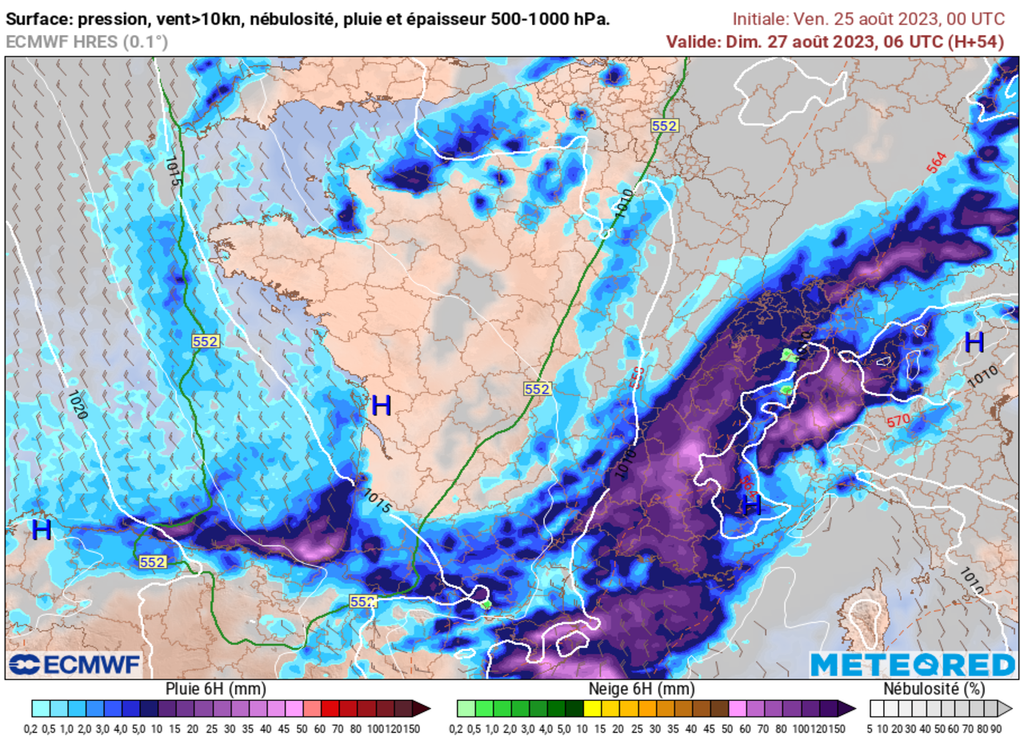 Très forts passages orageux persistants pour la journée de dimanche. Un large quart Sud-Est sera concerné.