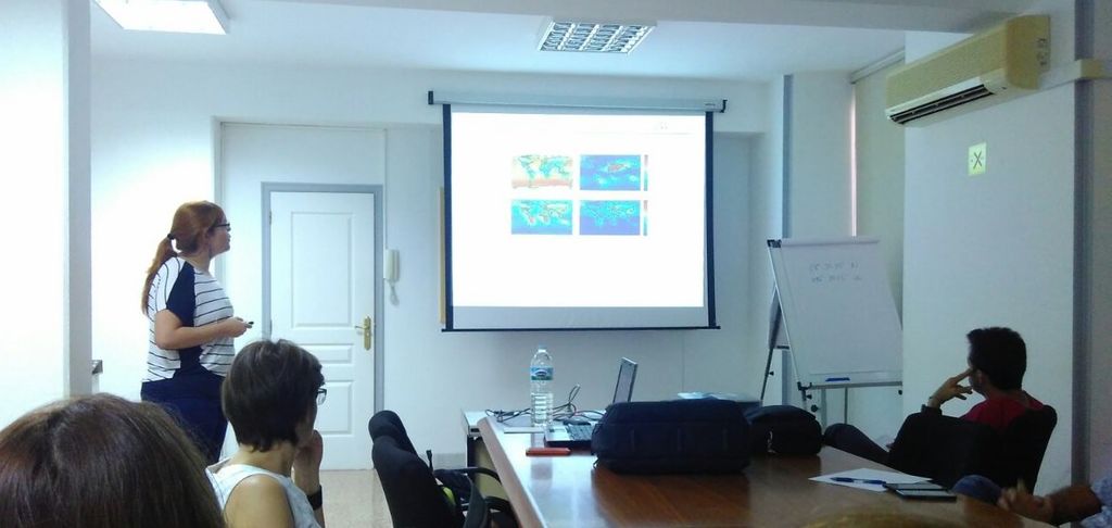 Origen De Los Aerosoles Atmosféricos Transportados A Través De La Troposfera Libre Del Atlántico Norte