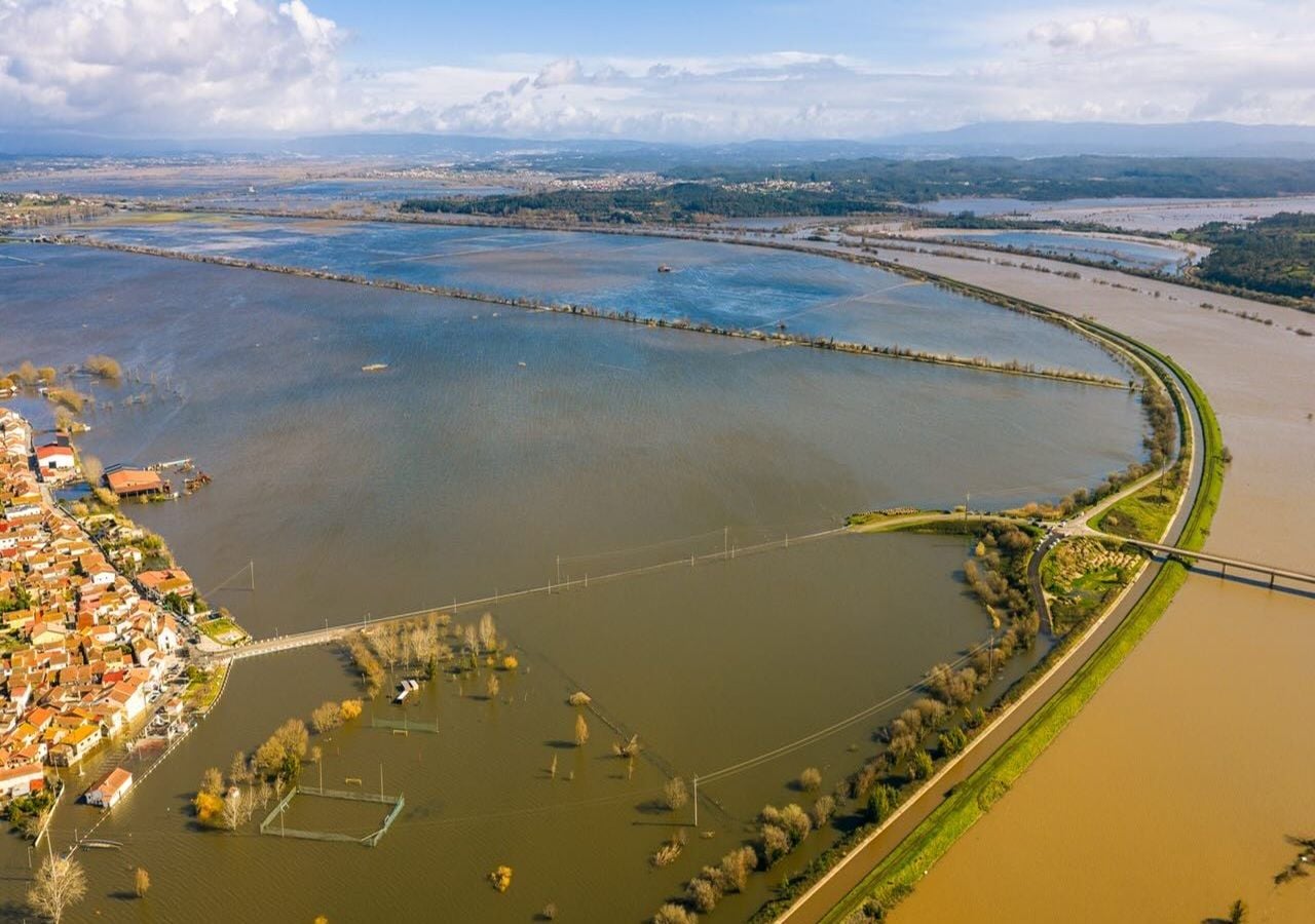 A rutura dos diques no Mondego afetou sobretudo os campos agrícolas das regiões de Coimbra e de Montemor-o-Velho. Foto: Município de Montemor-o-Velho