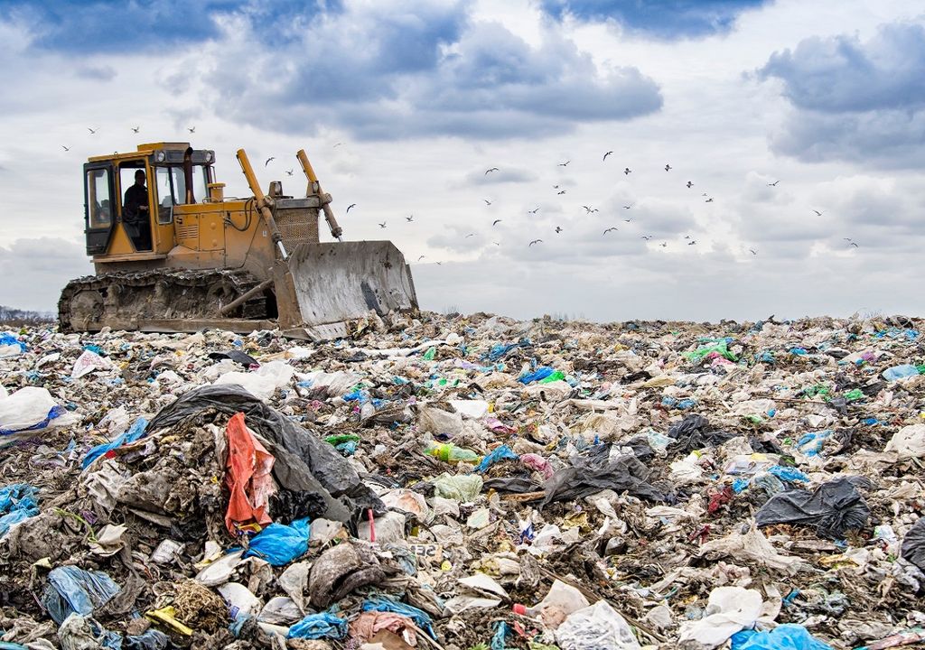 Fim dos lixões e o grande desafio do Brasil: transformar o que é lixo em produto que tenha valor econômico.