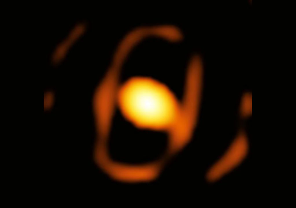 Estrela WOH G64. Estrela WOH G64.