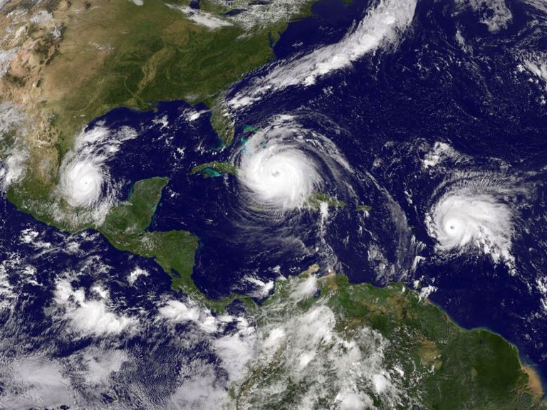 Tres ciclones mayores afectando el Caribe en 2018 Tres ciclones mayores afectando el Caribe en 2018
