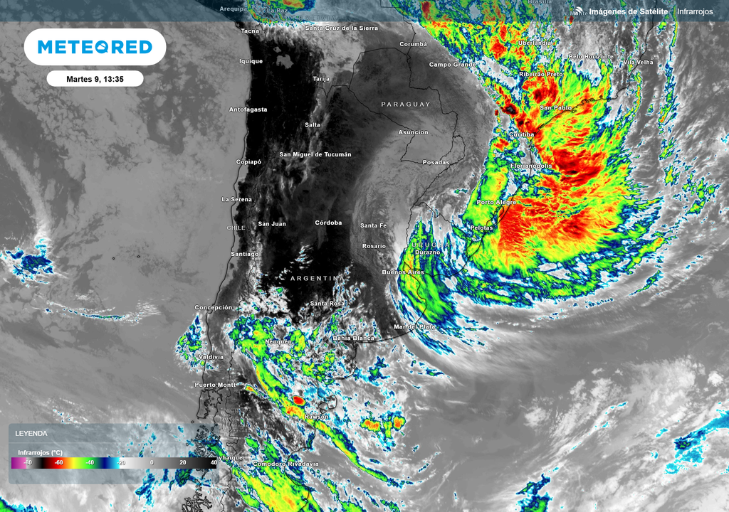 Imágenes de Satélite__Martes 9 de Diciembre 13:35 h Imágenes de Satélite__Martes 9 de Diciembre 13:35 h