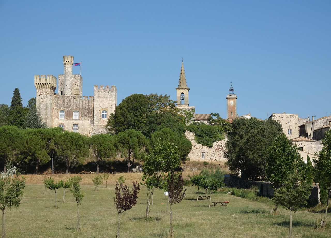 Le village médiéval de Pouzilhac, entre Uzès et Avignon.