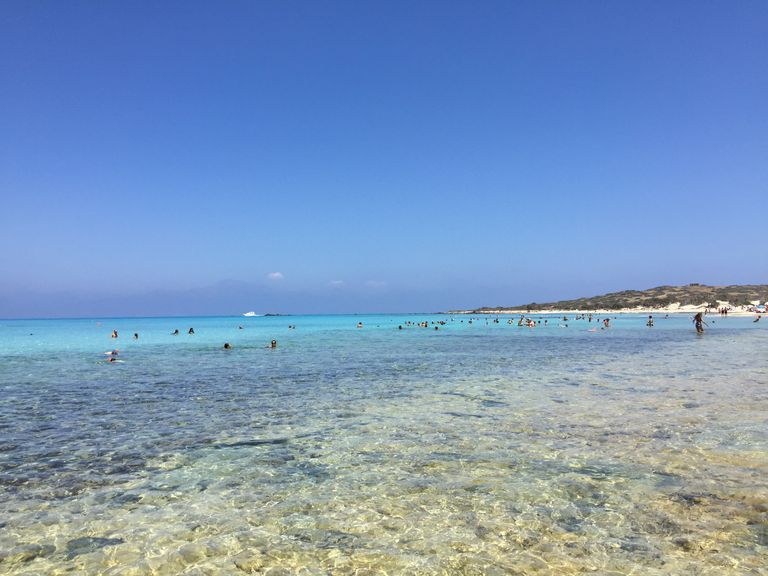 Des eaux translucides, un ciel bleu azur des plages de sable fin... C'est le programme qui attend ceux qui prendront la direction de l'outre-mer pour les fêtes de fin d'année... Des eaux translucides, un ciel bleu azur des plages de sable fin... C'est le programme qui attend ceux qui prendront la direction de l'outre-mer pour les fêtes de fin d'année...