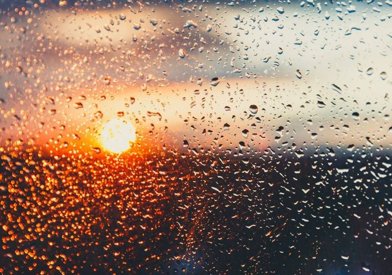 chuva; sol; tempo chuva; sol; tempo