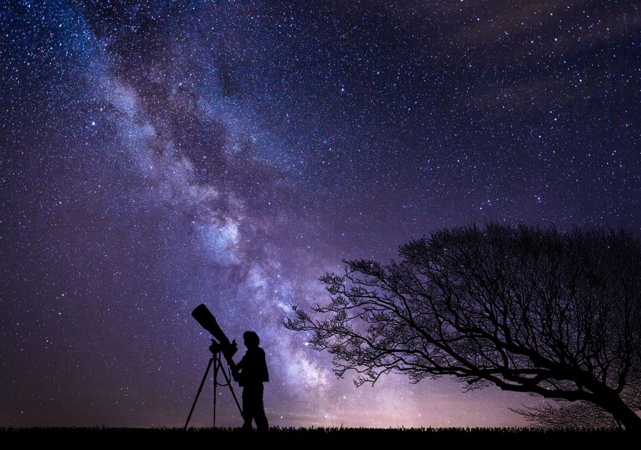 Científicos de Oxford y Google convierten la IA Gemini en un astrónomo "experto" con solo ... thumbnail