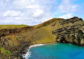 Papakolea: The green sand beach that leaves anyone surprised
