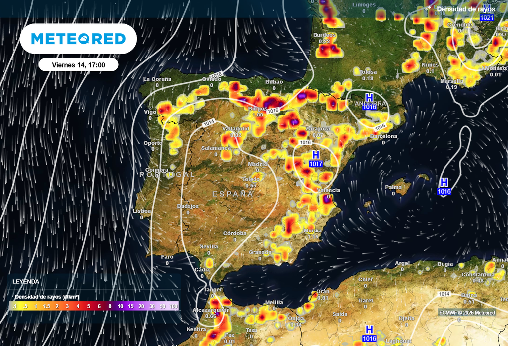 Esta tarde habrá un arco tormentosos recorriendo las comunidades del norte y este de la Península.