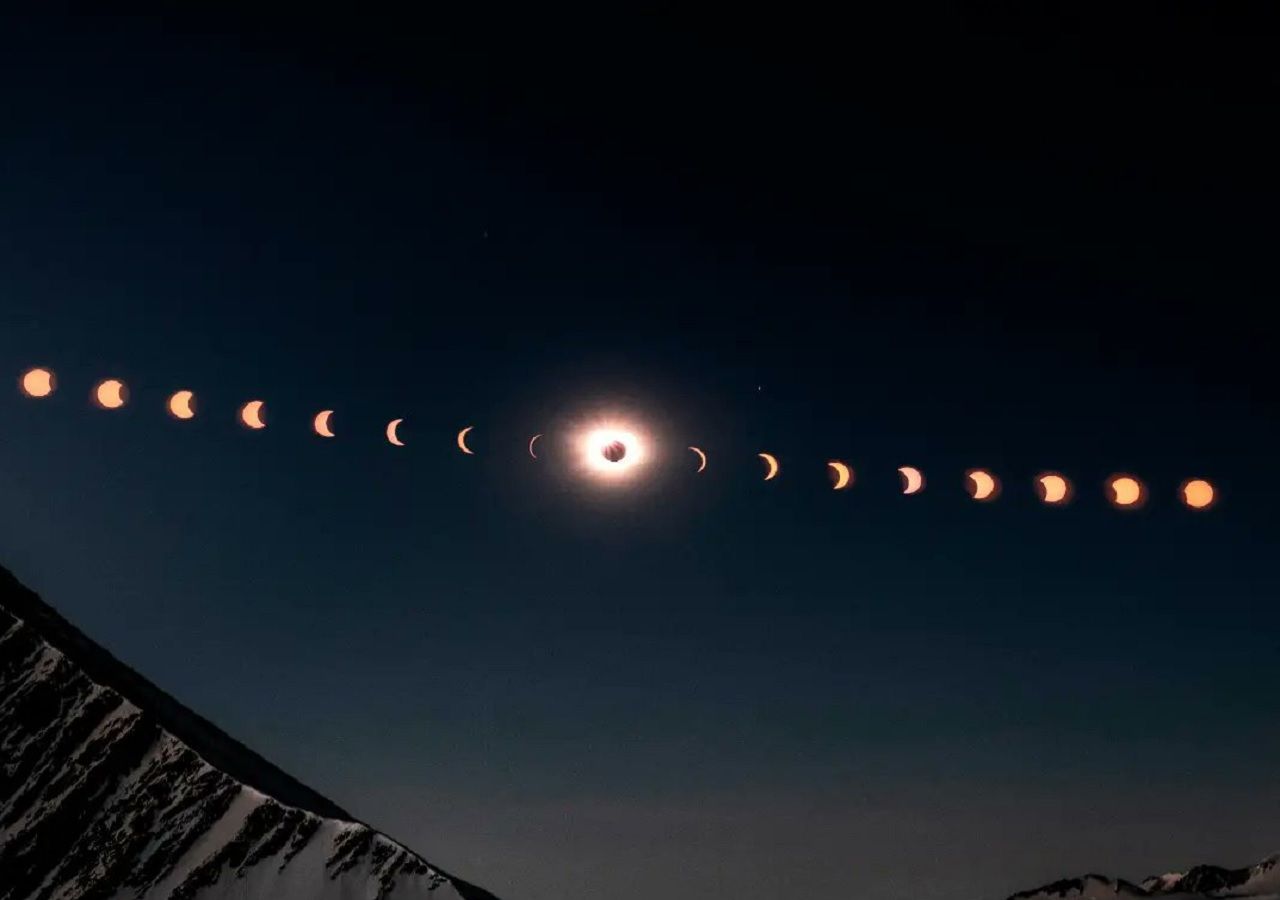 Eclipse Solara