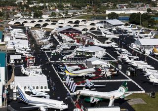 Paradoja: más de 400 jets privados llegan a la COP27 en Egipto