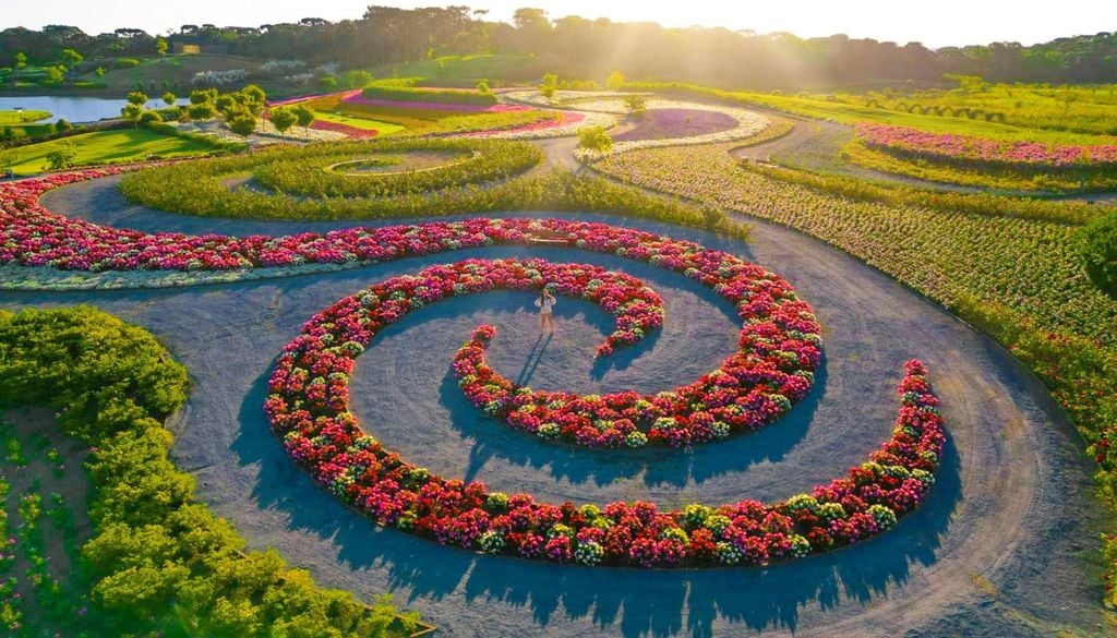 Um dos jardins temáticos do parque. Crédito: Divulgação.