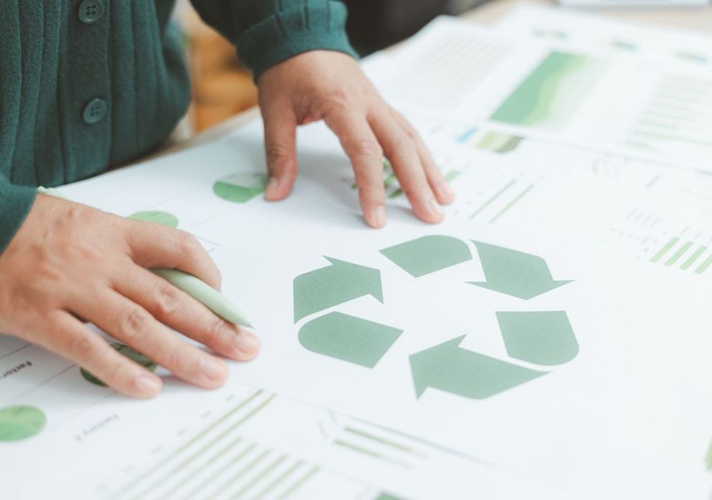 En conjunto, estos decretos muestran que la revisión no se limita a un tema puntual, más bien abarca varias piezas del engranaje de la política ambiental chilena.