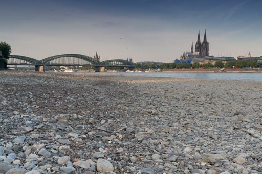 Pegelstand weiter auf Rekordtief im Rheinland - Meteorologe: "Kaltfront beendet die extreme Septemberw&auml;rme"