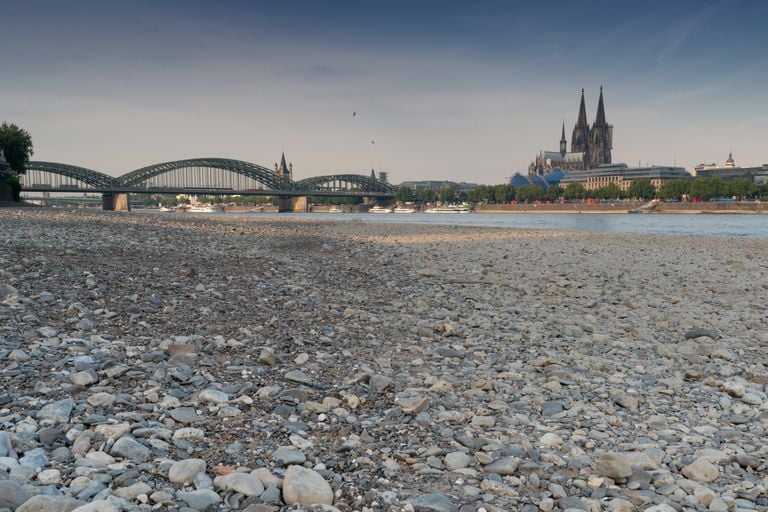 Pegelstand weiter auf Rekordtief im Rheinland - Meteorologe: "Kaltfront beendet die extreme Septemberw&auml;rme"