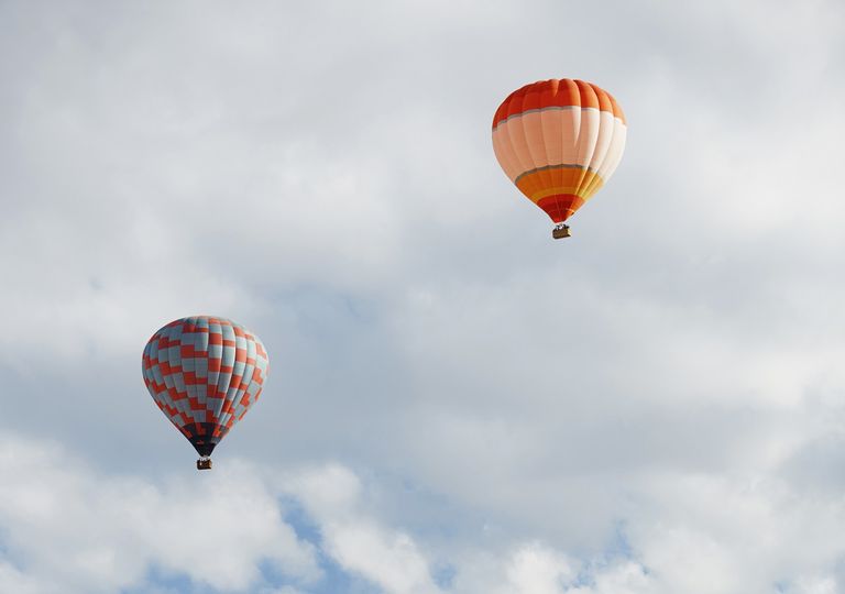En México el primer globo fue lanzado en Xalapa, Veracruz, a cargo de José María Alfaro en 1784. En México el primer globo fue lanzado en Xalapa, Veracruz, a cargo de José María Alfaro en 1784.