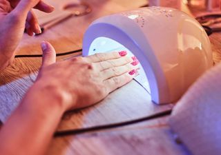 ¿Peligro en tu manicura? Estudian los efectos de las lámparas UV en la piel