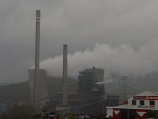 Penachos de chimeneas gigantes