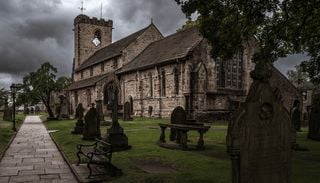 Pendle Hill, la colina de las &lsquo;brujas&rsquo; de 1612: la ruta por uno de los juicios por brujer&iacute;a m&aacute;s tr&aacute;gicos de Inglaterra