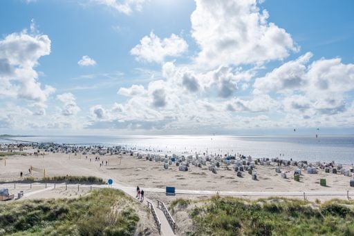 Urlaub ohne Stau: Mit diesen Z&uuml;gen kommen Sie vom Ruhrgebiet entspannt an die Nordsee