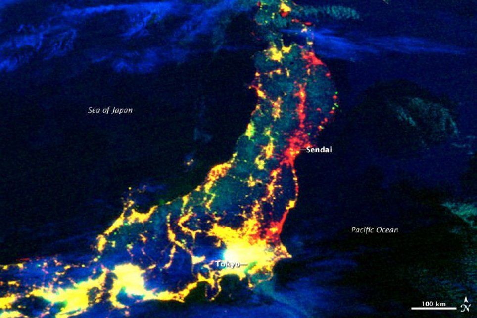 Perdidas De Electricidad En El Noreste De Japón Por El Terremoto De Marzo De 2011 Descarga imagen (2 MB, JPEG) tomada el 12 de marzo de 2011