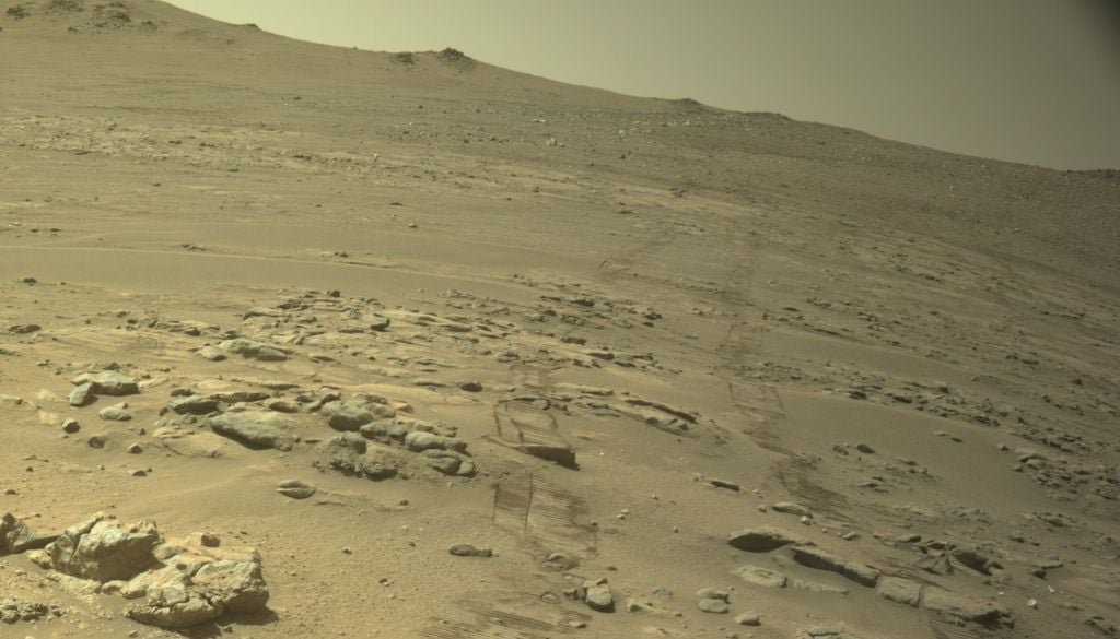 rover Perseverance Marte planeta rojo récord Una de las cámaras de navegación de Perseverance capturó esta imagen el día que se alcanzo el récord. Crédito: NASA.