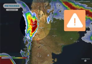 No guardes el paragüas: lluvias siguen este jueves en la zona central por sistema frontal e inestabilidad