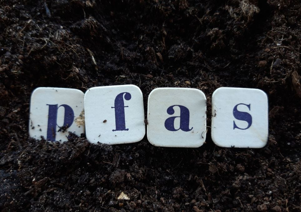 PFAS: ¿Deberían seguir llamándose sustancias químicas permanentes?. Noticias en tiempo real