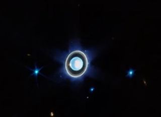 The unique video of the planet Uranus shining with its own light: Only the James Webb Telescope could do it