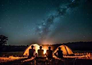 Piscis austrínidas, la discreta lluvia de estrellas que se puede ver en el cielo nocturno