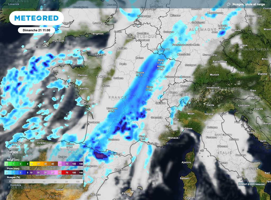 Un axe pluvieux voire orageux se présentera en cours de nuit de samedi à dimanche. Attention aux fortes accumulations.