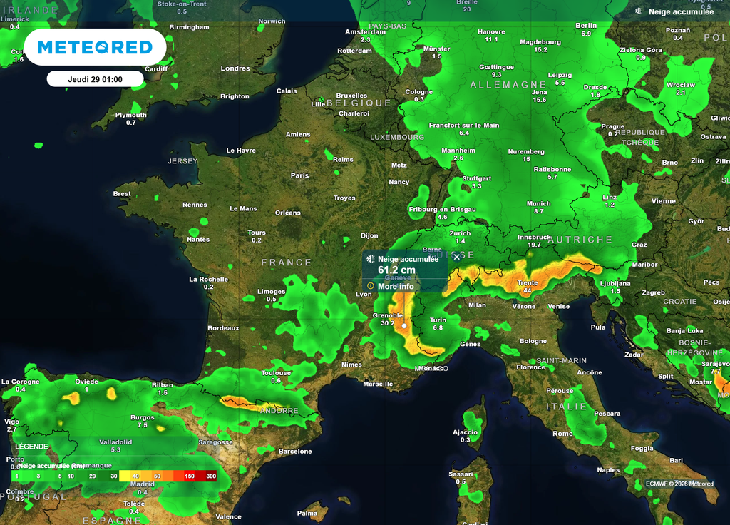 Cumuls neige mercredi soir Le Jura et les Alpes seront les reliefs qui recevront le plus de neige d'ici mercredi soir, avec potentiellement jusqu'à 40 voire 60cm de neige fraîche.