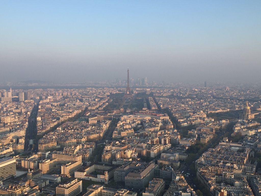 Paris dans la pollution lors de situations anticycloniques d'automne ou d'hiver, comme c'est le cas actuellement.