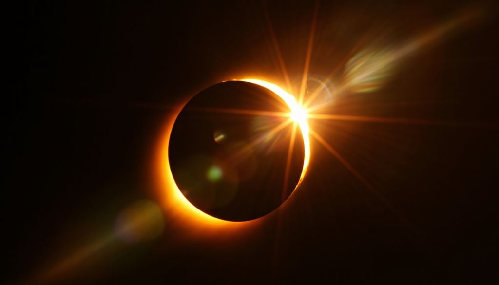 Éclipse La Lune occultera presque complètement le Soleil en France lors de l'éclipse du 12 août 2026, ce qui en fera l'éclipse la plus importante sur notre pays depuis celle d'août 1999