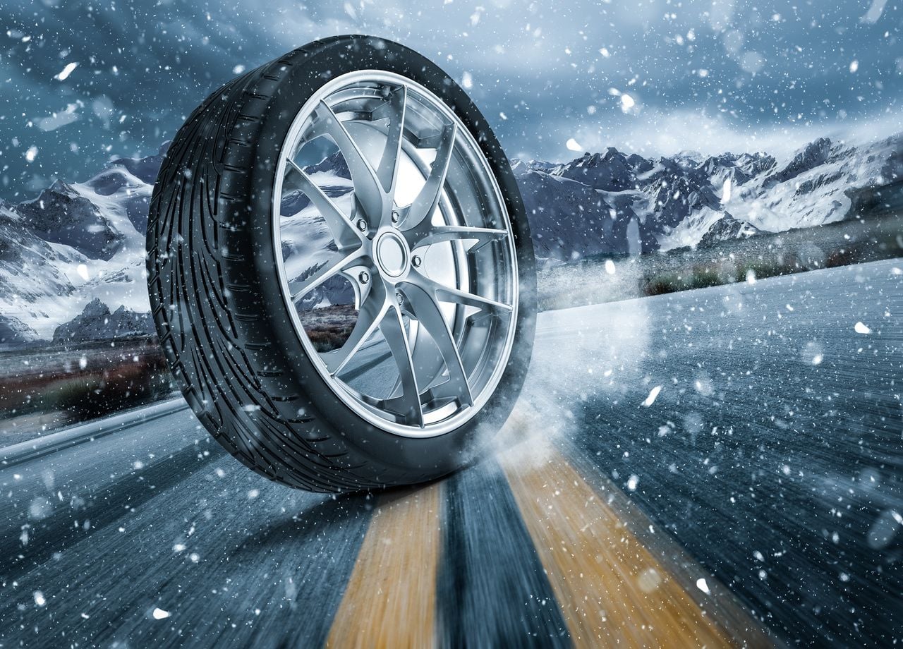 Il n'est pas nécessaire d'attendre le gel ou la neige pour s'équiper de pneus hiver : ceux-ci sont efficaces dès que la température passe sous les 7°C.