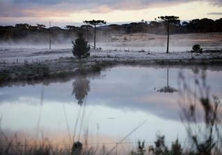 Poderosa massa de ar polar inunda o centro-sul do Brasil nesta terça; prepare-se para temperaturas negativas e geadas
