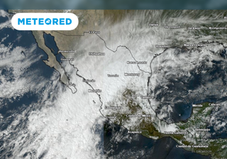 Una poderosa vaguada polar y la masa de aire frio en conjunto con el frente 35 dejarán fuertes lluvias en México