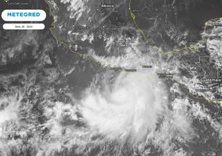 Poderoso huracán Agatha se intensifica a categoría 2