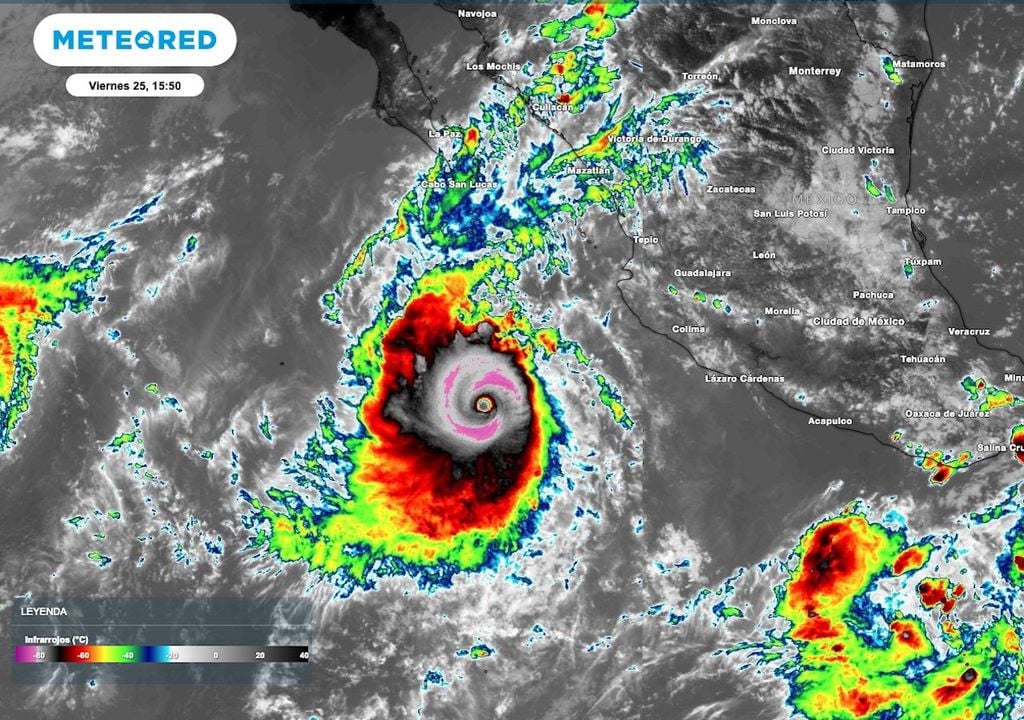 El huracán mayor Polo de categoría 5 en la escala Saffir-Simpson se localiza en aguas del Pacífico mexicano. El huracán mayor Polo de categoría 5 en la escala Saffir-Simpson se localiza en aguas del Pacífico mexicano.