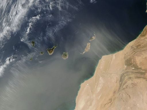 Un estudio aclara c&oacute;mo el polvo atmosf&eacute;rico moldea el clima y genera otros impactos