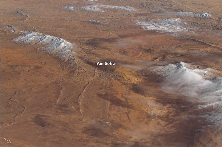 “polvo” Blanco En El Sahara