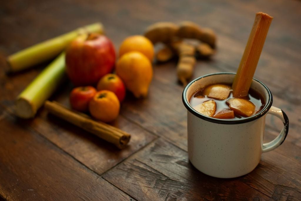 El ponche navideño es mucho más que una simple bebida; es una tradición que nos une