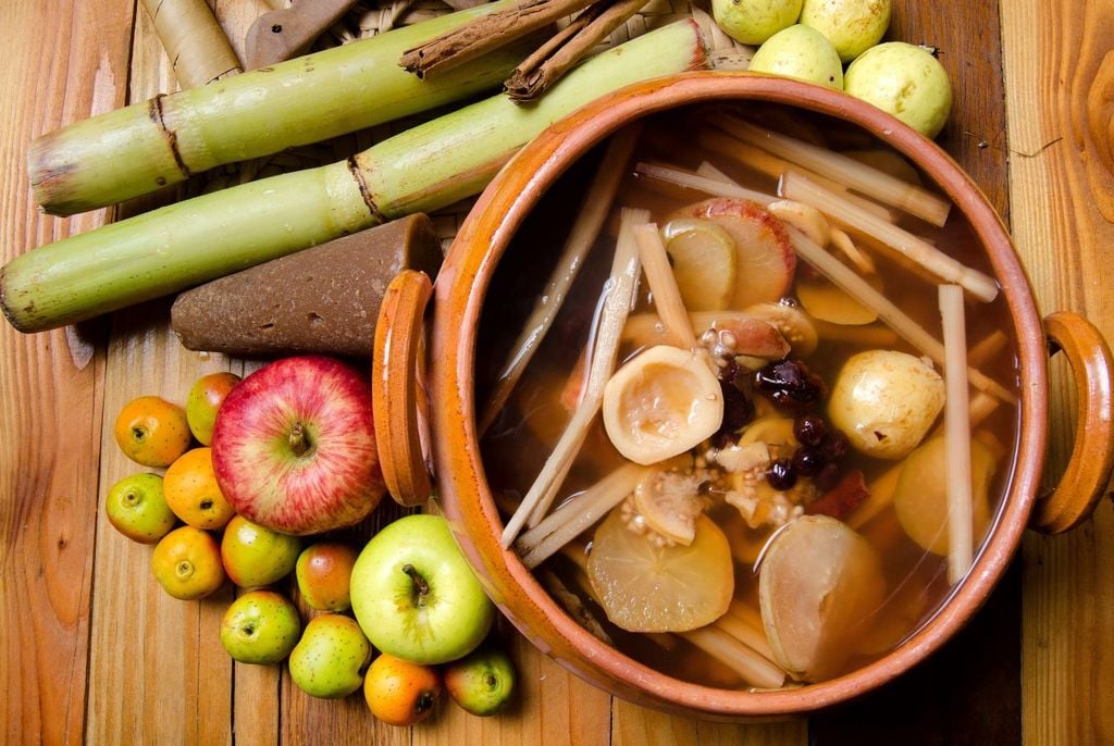 El ponche es una introducción europea a la gastronomía mexicana