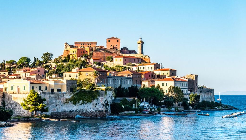 2 giugno 2026 - dove andare Il borgo e il porticciolo di Portoferraio all'Isola d'Elba
