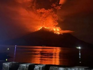 11 mil personas obligadas a evacuar por erupción volcánica en Indonesia