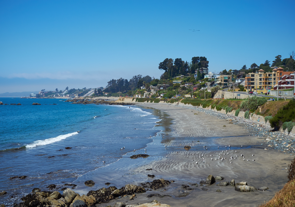 Se estima que a fines de este siglo más de 60 playas van a desaparecer en Chile.