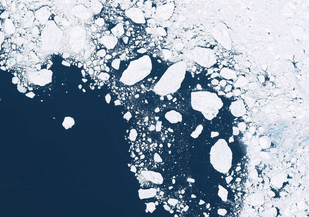 Antártida Imágenes satelitales de la Antártida muestran una importante franja de color verde en el mar.