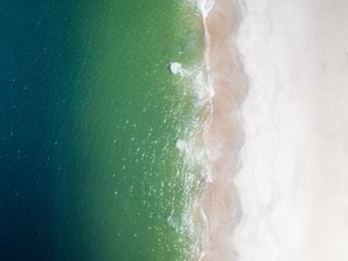 ¿Por qué el agua del mar de España es cada vez más verde? Los expertos apuntan a este fenómeno