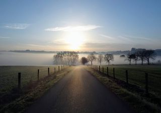¿Por qué los bancos de niebla suelen ser más densos por la mañana?, ¿cuándo suele escampar?
